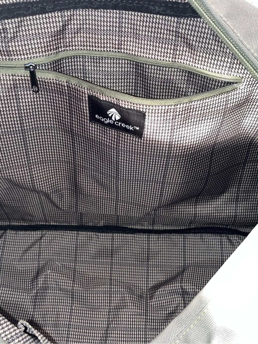 Eagle Creek Carry On Duffle Weekender CorDura Fabric Green Gray